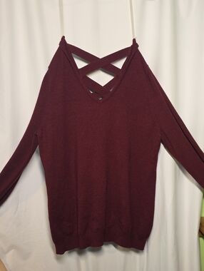 Crisscross Back V-Neck Sweater in Deep Burgundy